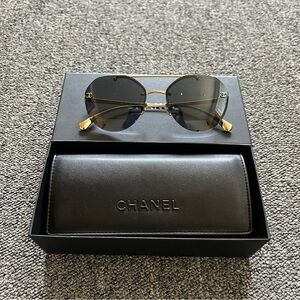 CHANEL Sunglasses
